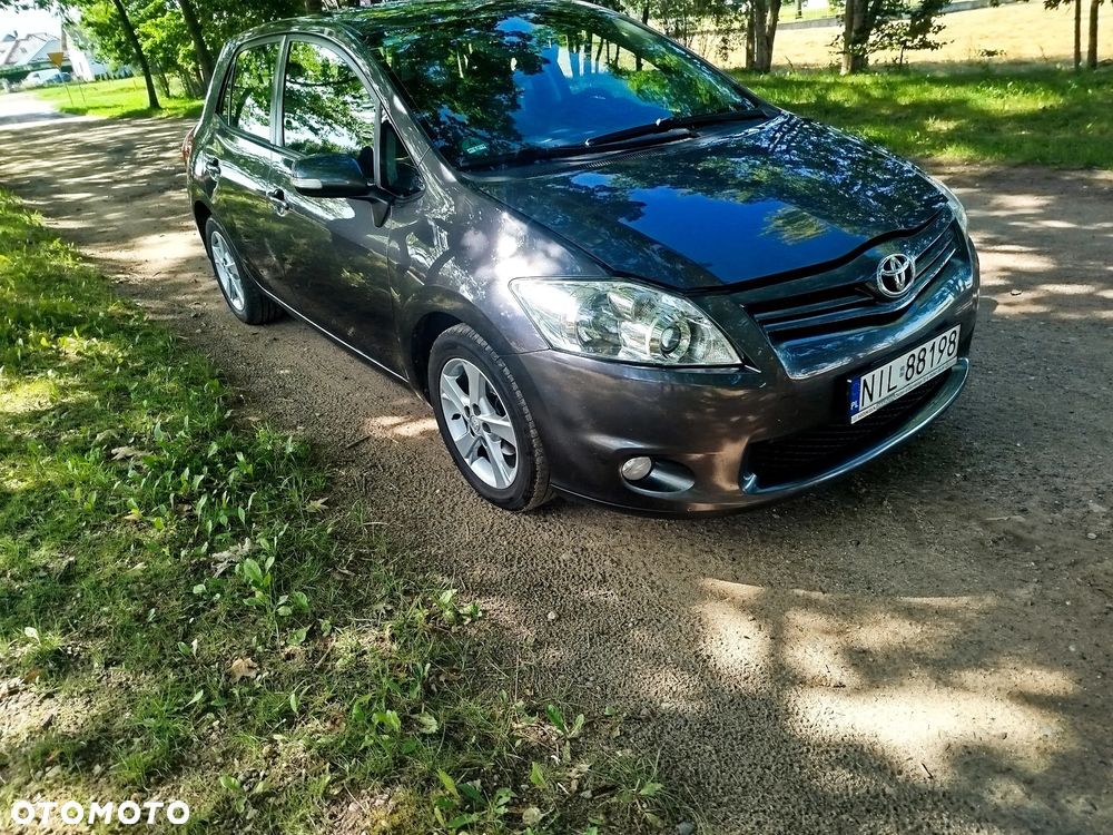 Toyota Auris 1.6 Edition - 1