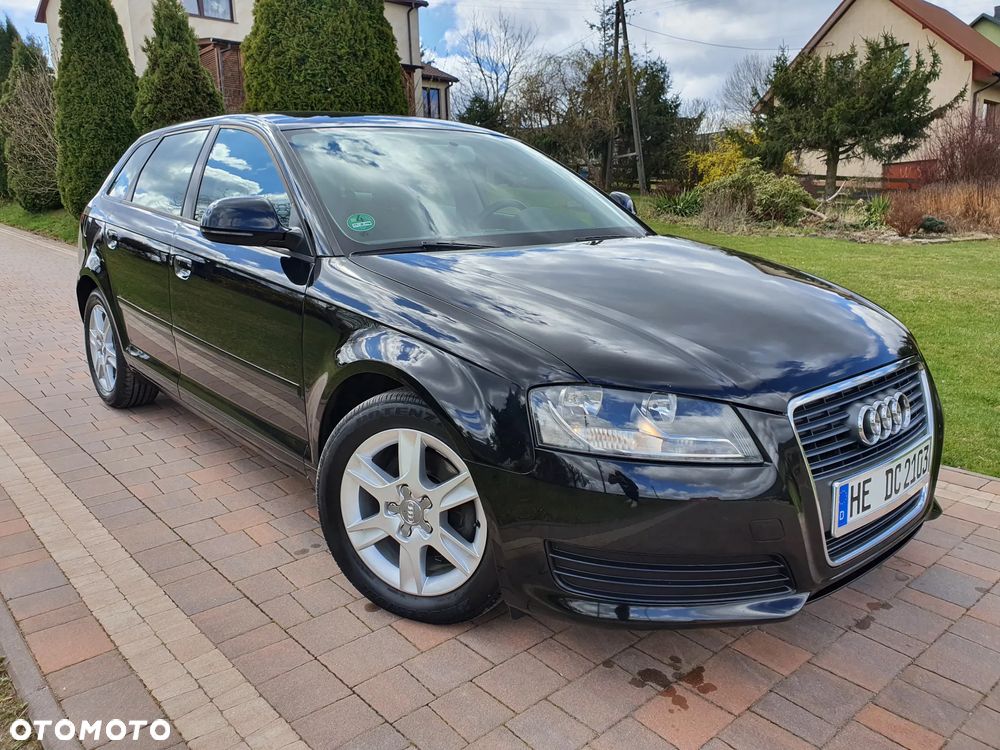 Audi A3 Sportback 2.0 TDI DPF Attraction - 1