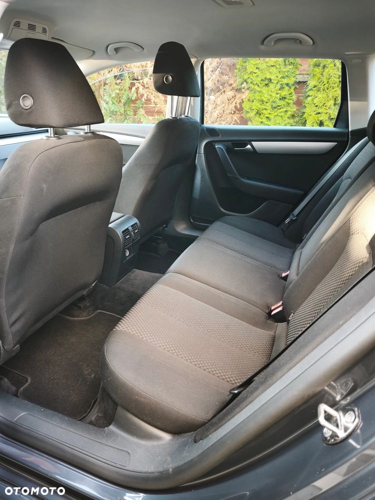 Volkswagen Passat 1.6 TDI BlueMotion Technology Trendline - 22