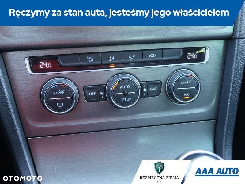 Volkswagen Golf - 16