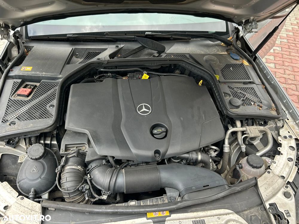 Mercedes-Benz C - 8