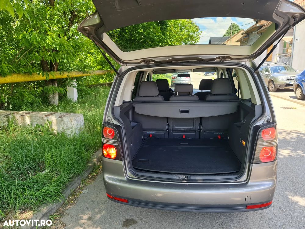 Volkswagen Touran 1.9 TDI DPF Blue Motion Freestyle - 9