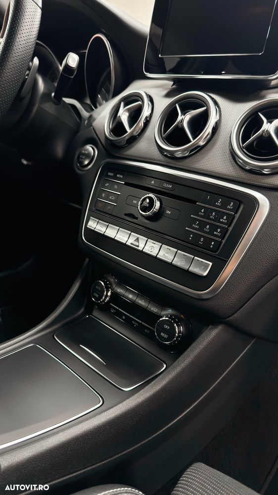 Mercedes-Benz GLA 200 d 4MATIC Aut. - 26