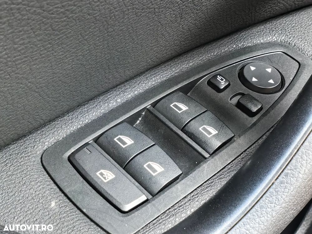 BMW X1 xDrive25e Advantage - 28