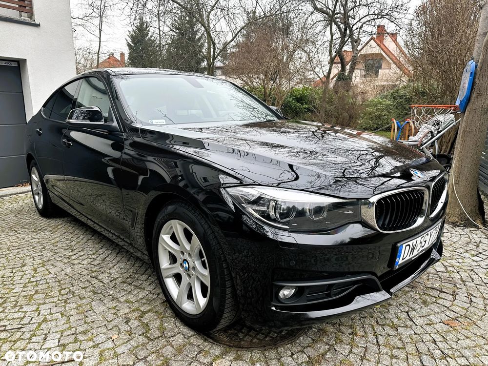 BMW Seria 3 318d - 16