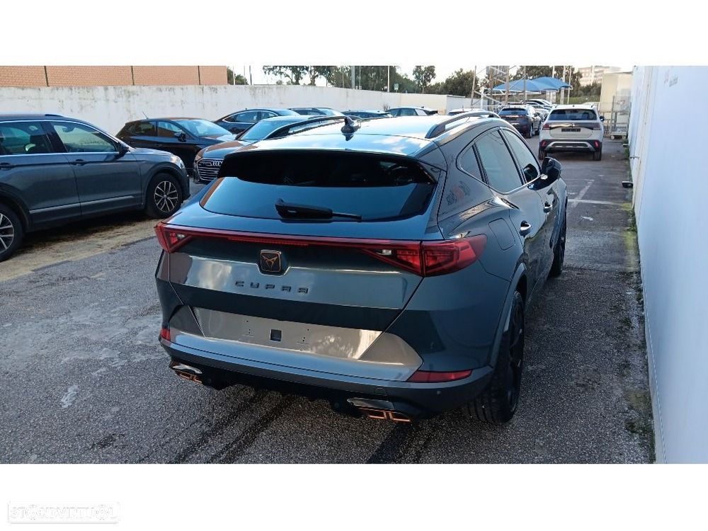 Cupra Formentor 1.4 e-Hybrid DSG VZ - 8