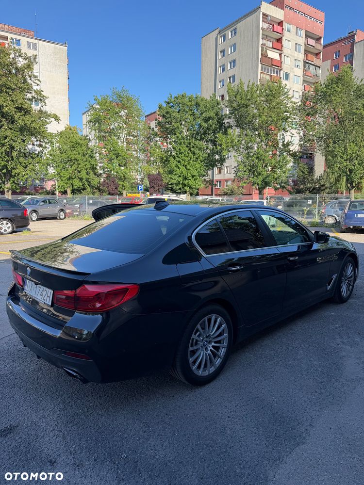 BMW Seria 5 520i - 14