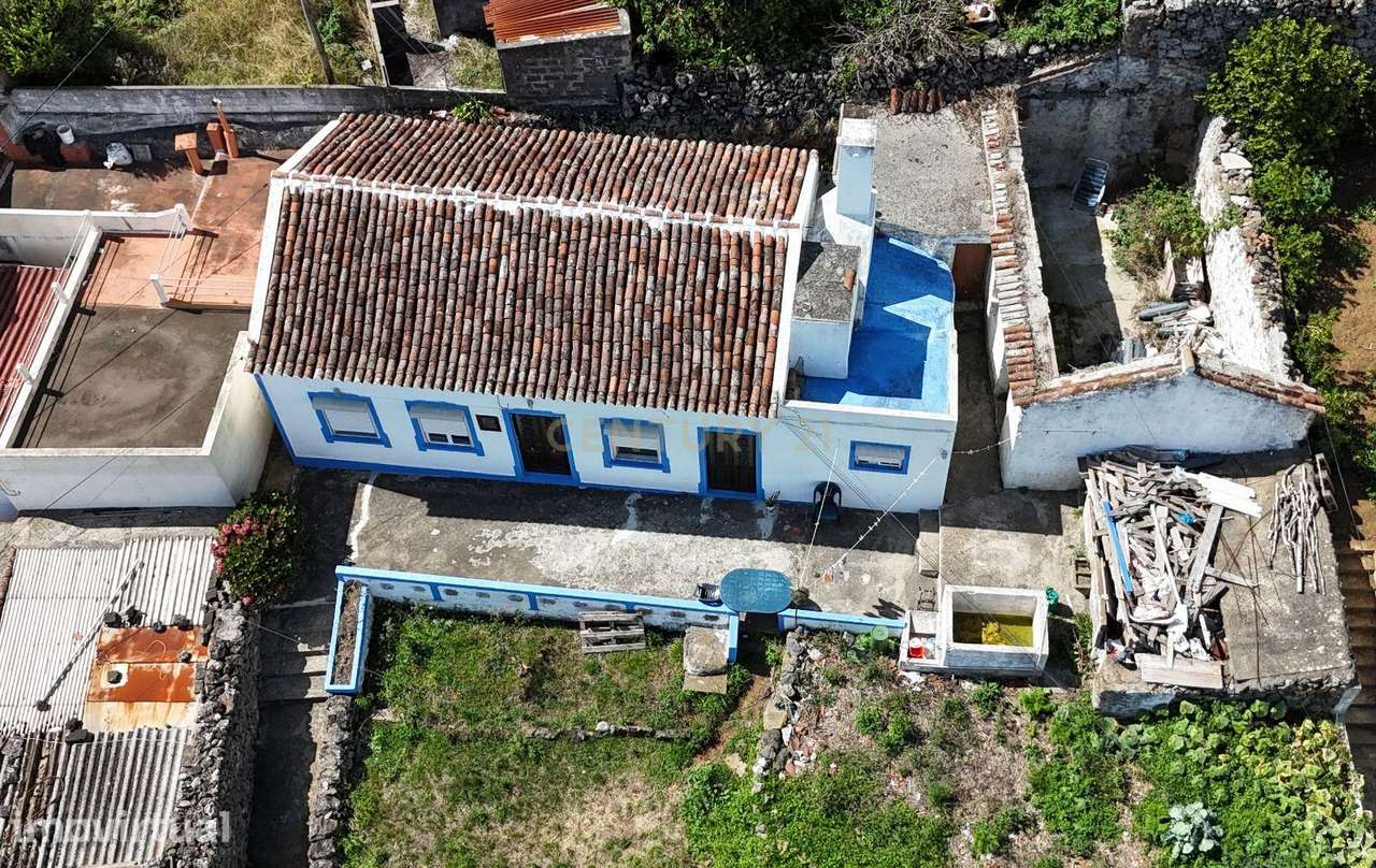 Moradia na Ribeirinha, Angra do Heroísmo - Grande imagem: 3/19