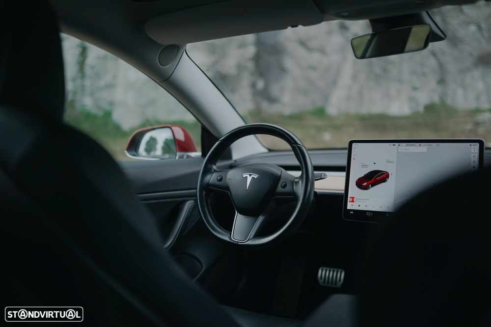 Tesla Model 3 Performance Dual Motor AWD - 23