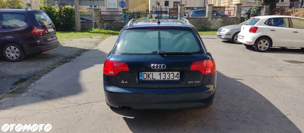 Audi A4 Avant - 14