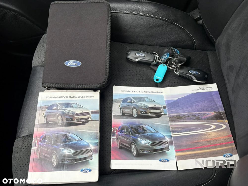 Ford S-Max 2.0 TDCi 4WD Titanium PowerShift - 33