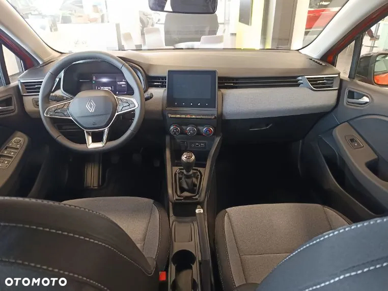 Renault Clio - 10