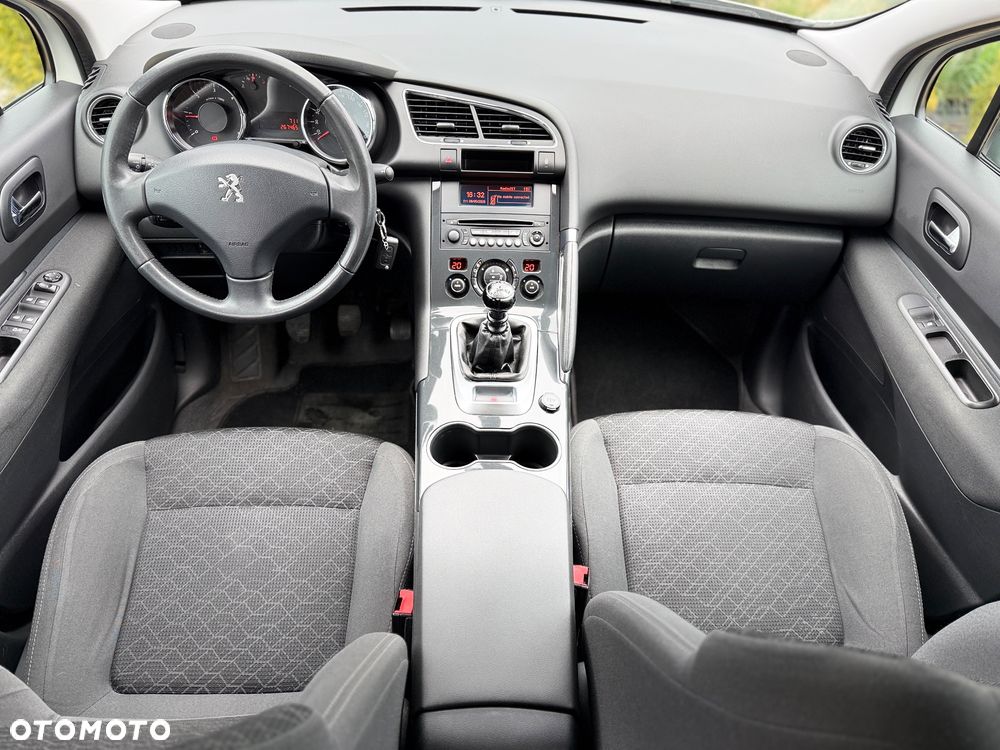 Peugeot 3008 HDi FAP 115 Access - 16