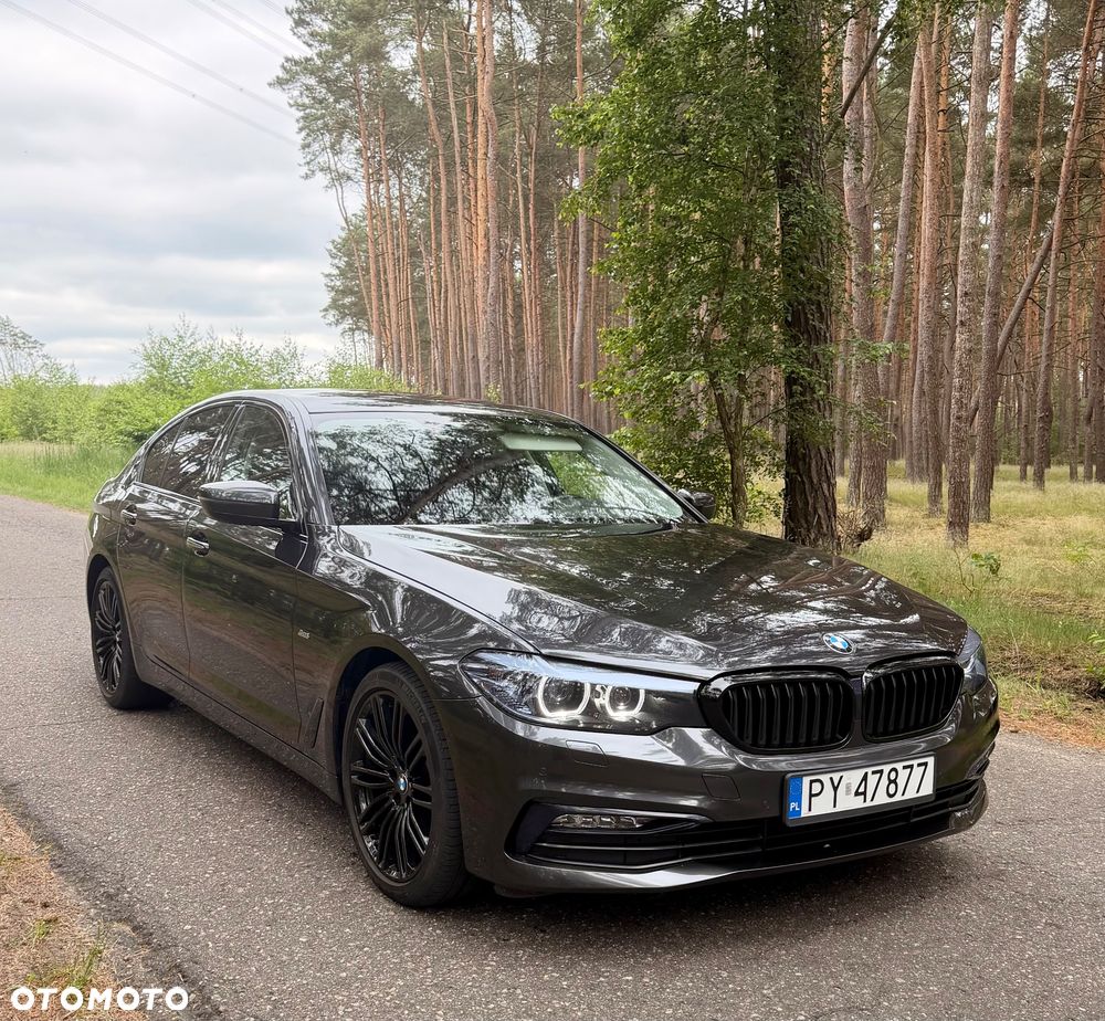 BMW Seria 5 520d Sport Line - 3