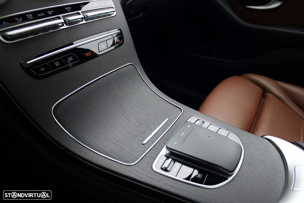 Mercedes-Benz GLC 300 e 4Matic - 29