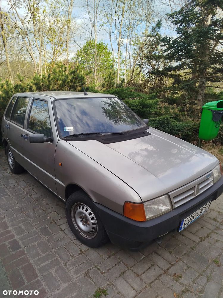 Fiat Uno 899 - 2