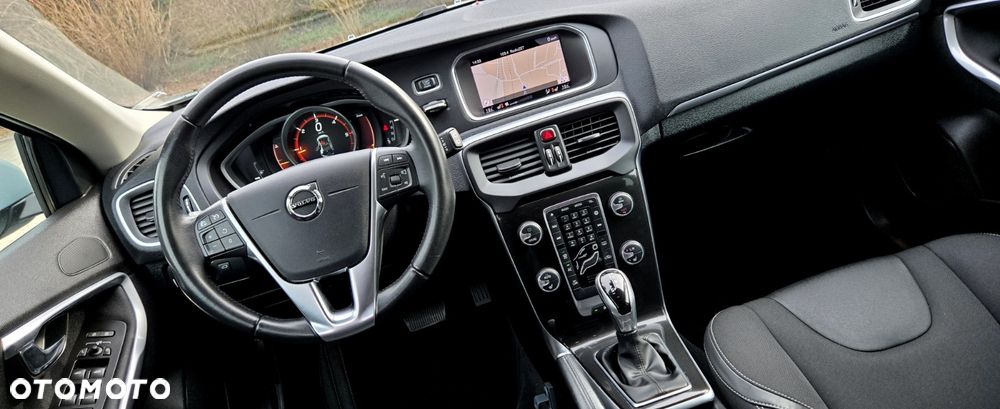 Volvo V40 D2 Geartronic Momentum - 33