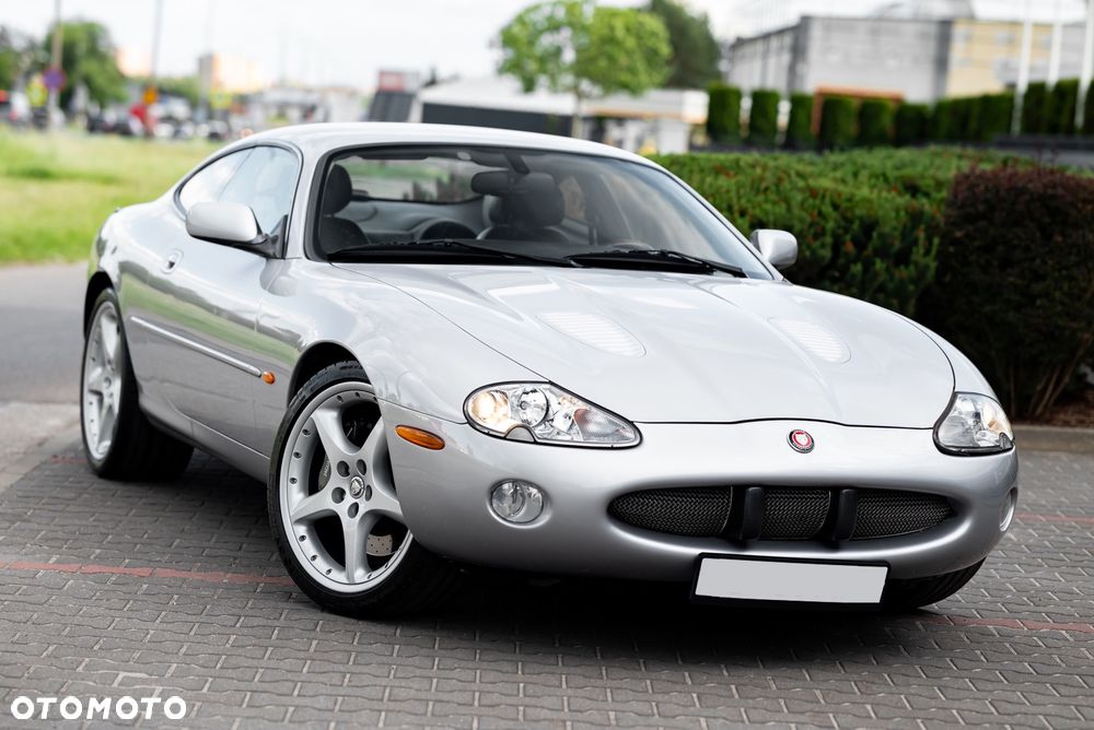 Jaguar XK8 - 6