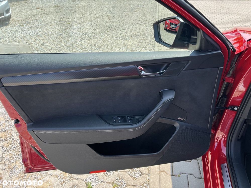 Skoda Superb 2.0 TSI Sportline DSG - 11