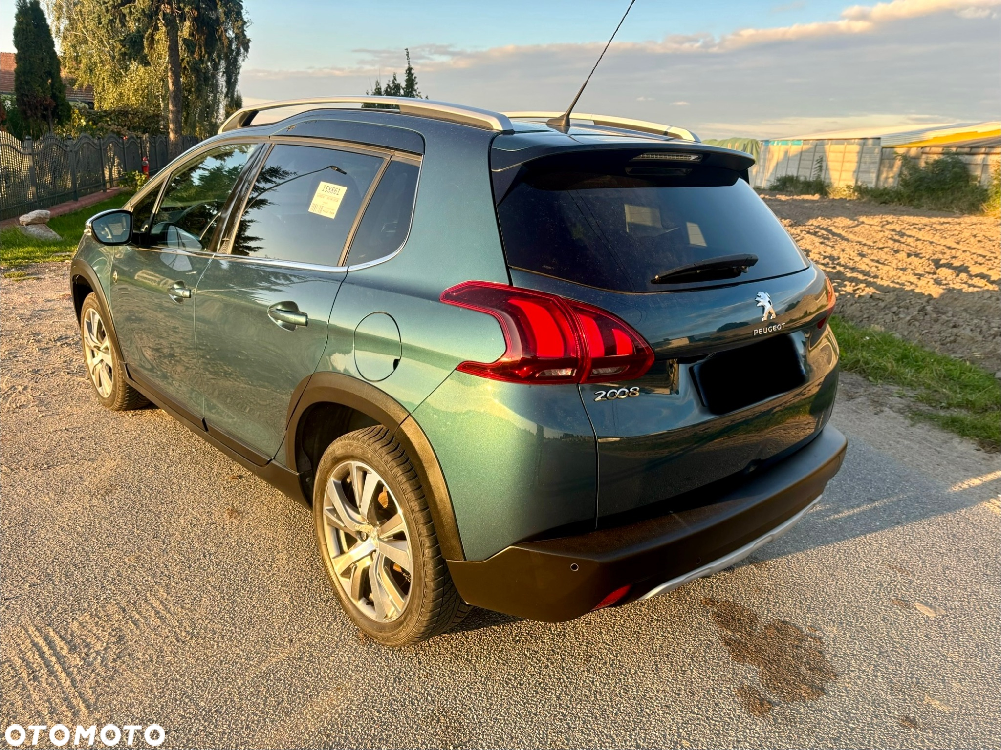 Peugeot 2008 - 10