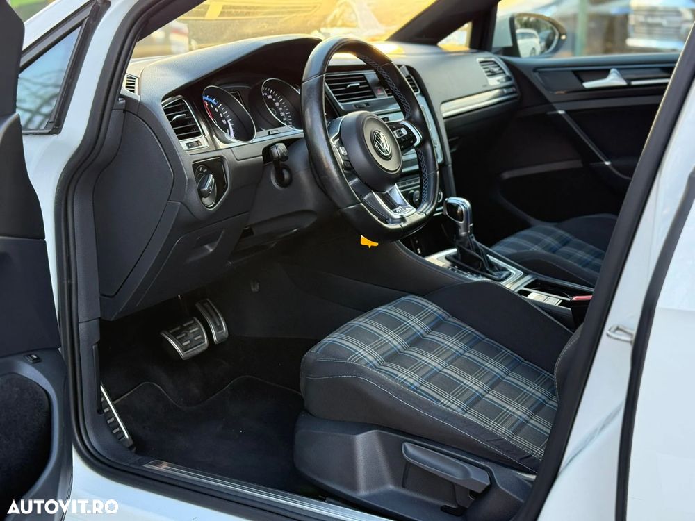 Volkswagen Golf 1.4 GTE Plug-In-Hybrid DSG - 5