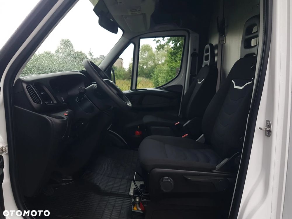 Iveco DAILY KONTENER NISKOPODŁOGOWY 4,44x2,23x2,42 SKLEP FOODTRUCK BAR KLIMA KONIOWÓZ KAMPER - 21