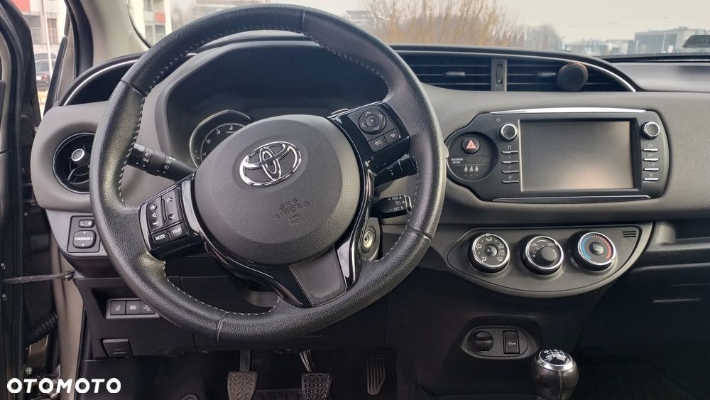 Toyota Yaris - 8
