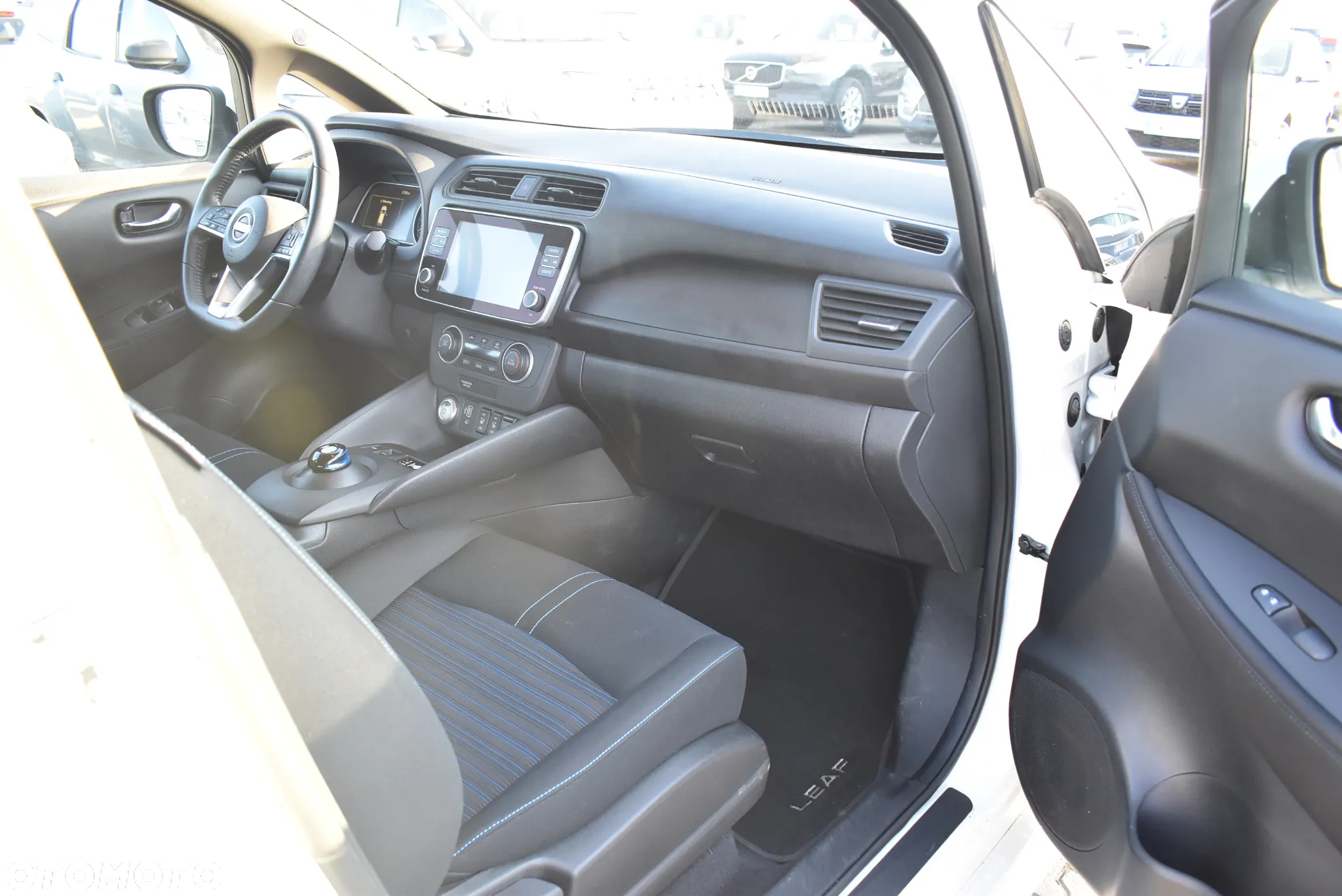 Nissan Leaf 40kWh Acenta - 16