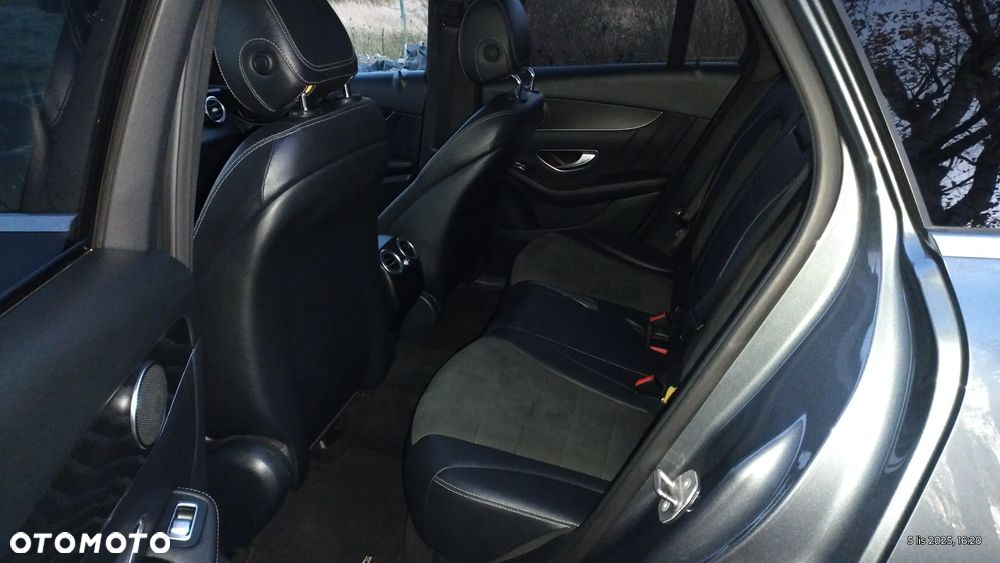 Mercedes-Benz GLC 220 d 4Matic 9G-TRONIC AMG Line - 20