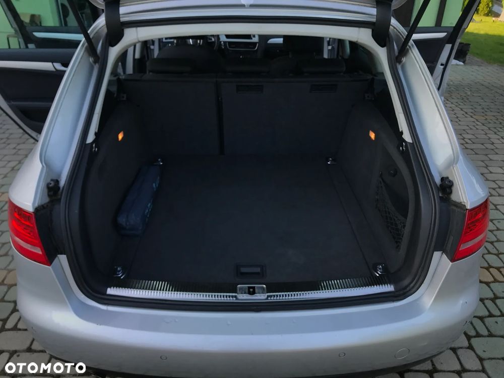 Audi A4 Avant 2.0 TDI DPF Ambiente - 33