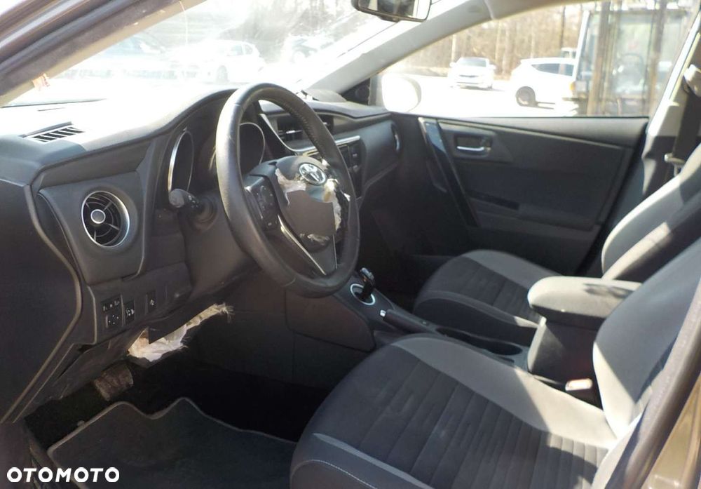Toyota Auris - 20
