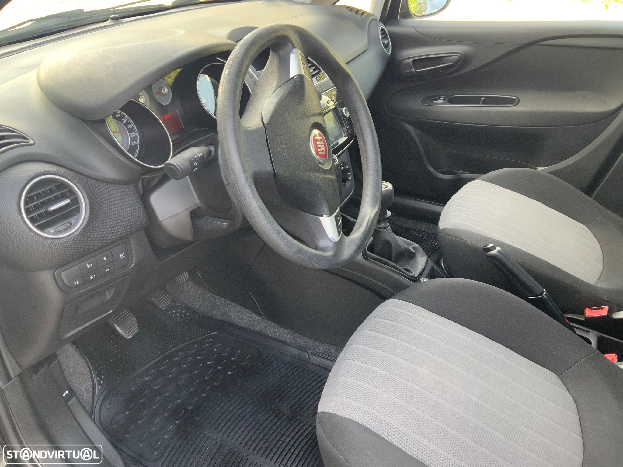 Fiat Punto 1.2 Lounge Start&Stop - 3