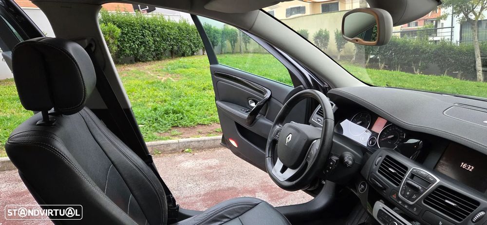 Renault Laguna 2.0 dCi Initiale Aut. - 18