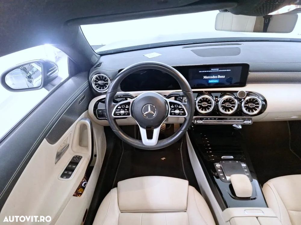 Mercedes-Benz CLA 180 d 8G-DCT - 5
