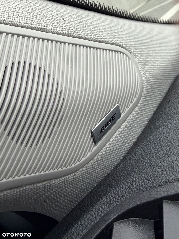 Renault Captur TCe Mild Hybrid 140 EDC GPF TECHNO - 26