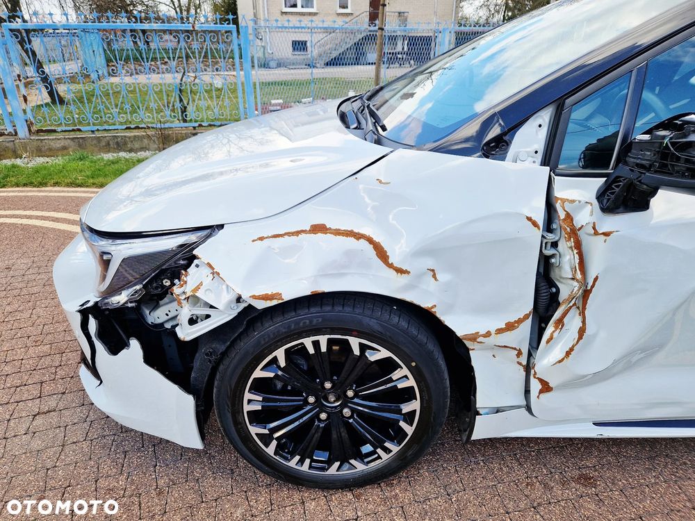 Toyota Corolla 2.0 Hybrid GR Sport Dynamic - 11