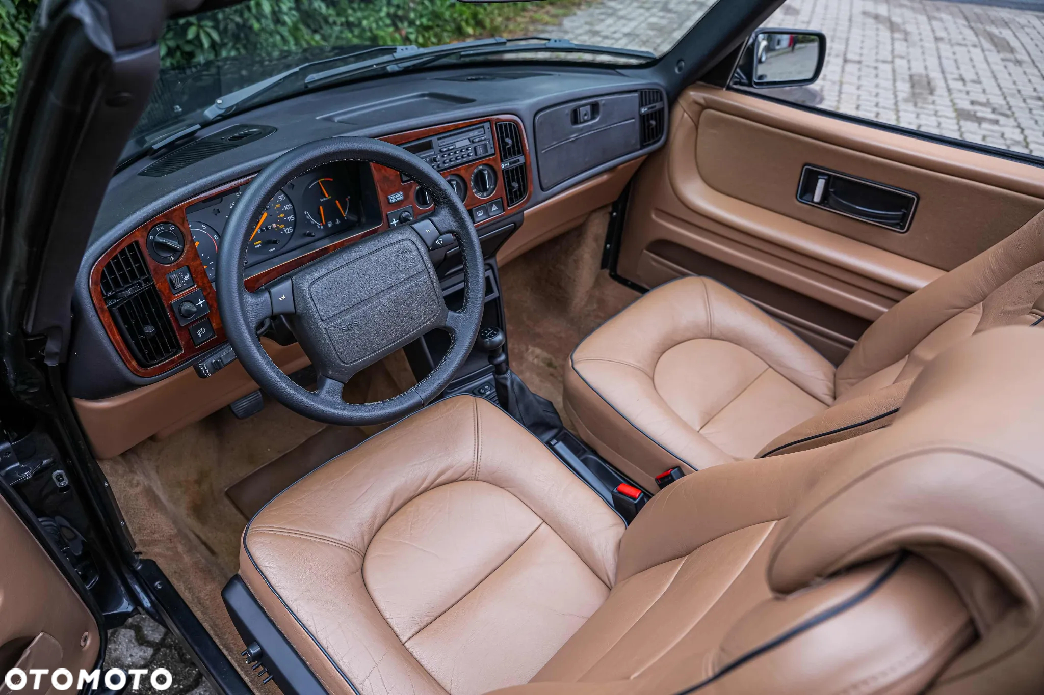 Saab 900 - 23