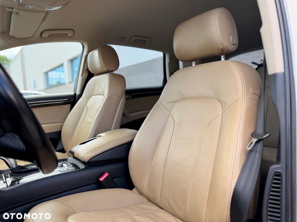 Audi Q7 3.0 TDI DPF clean diesel Quattro Tiptronic - 29