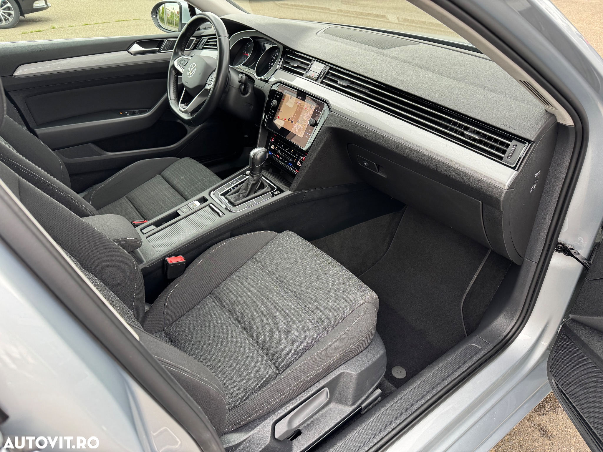 Volkswagen Passat Variant 2.0 TDI DSG Business - 28