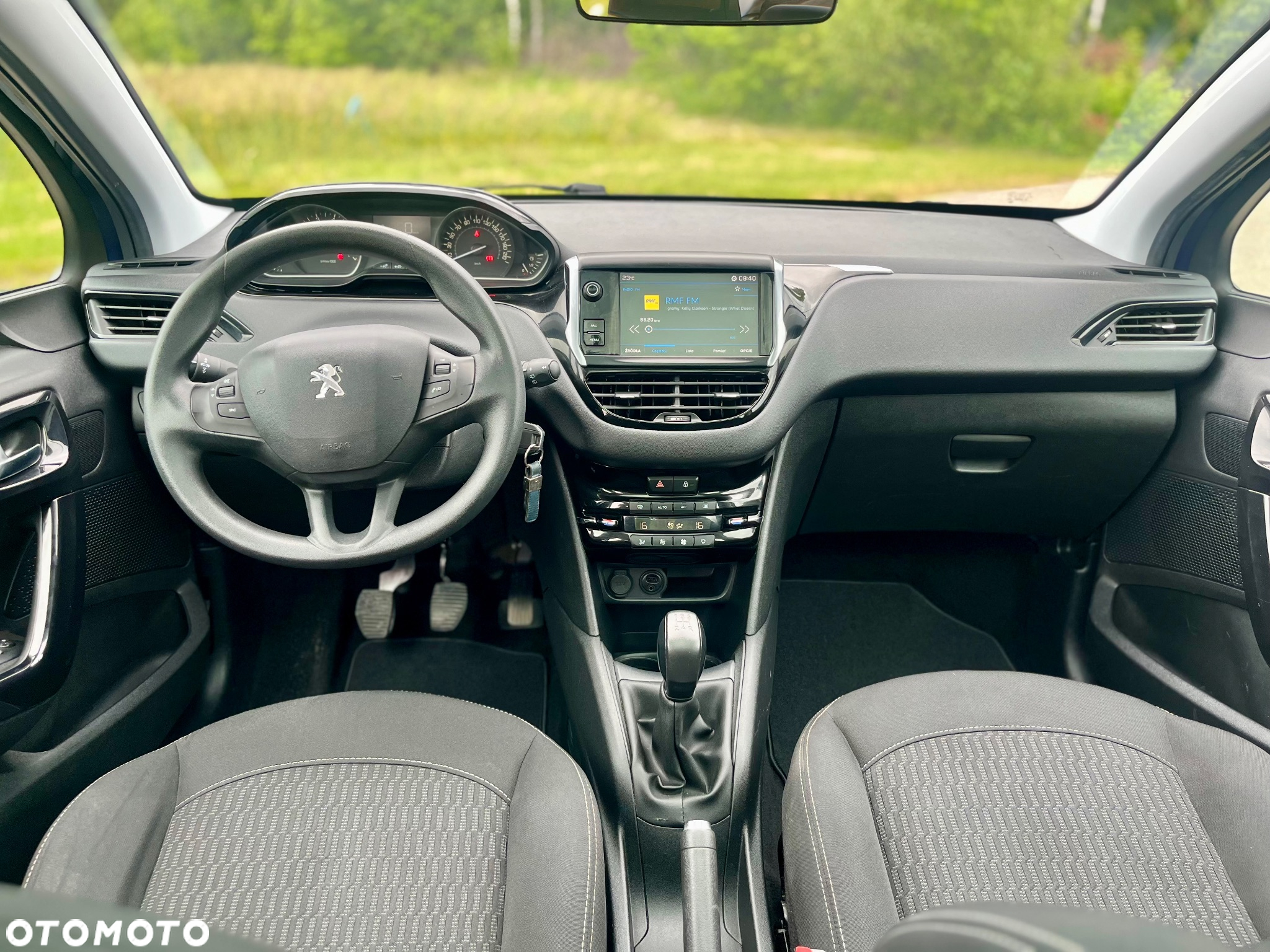 Peugeot 208 1.2 PureTech Allure - 26