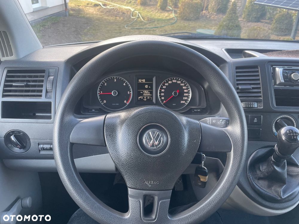 Volkswagen Transporter - 13