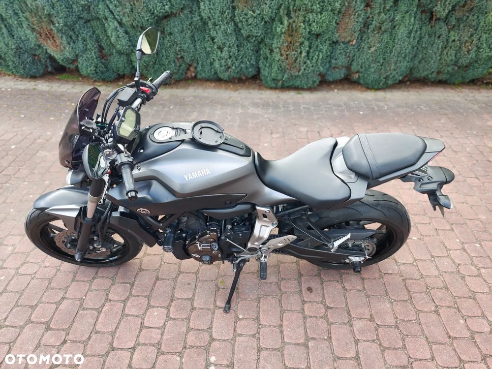Yamaha MT - 9