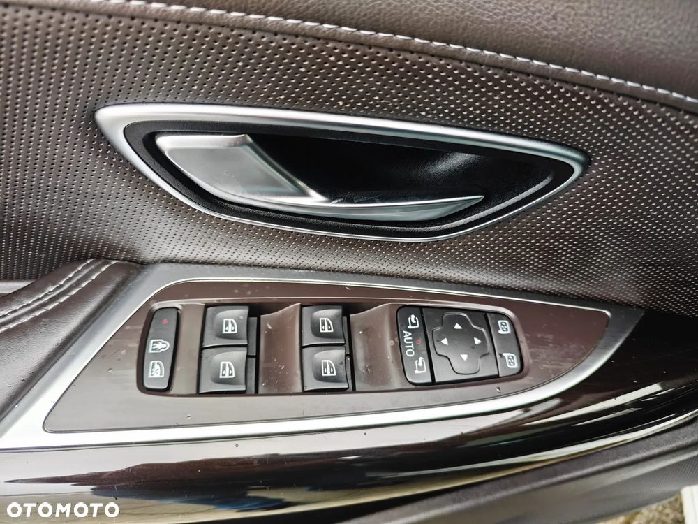 Renault Espace 1.6 dCi Energy Initiale Paris EDC 7os - 21