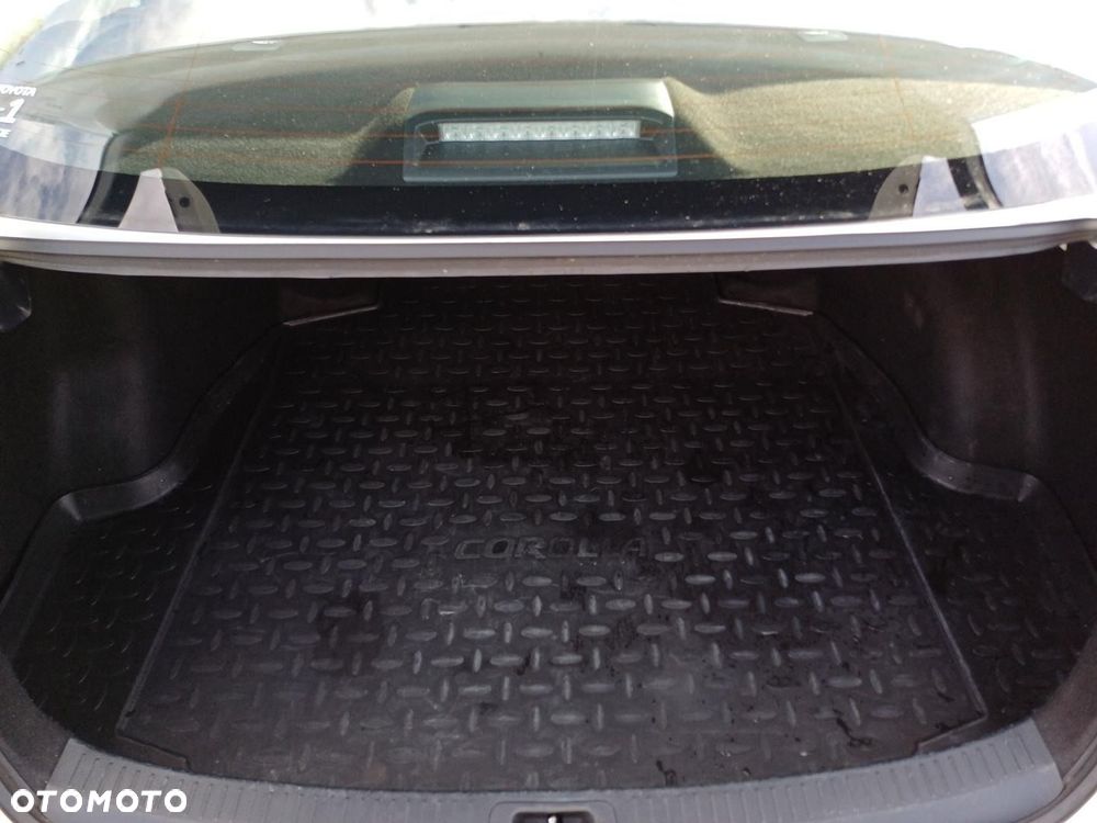 Toyota Corolla 1.5 Comfort MS - 11