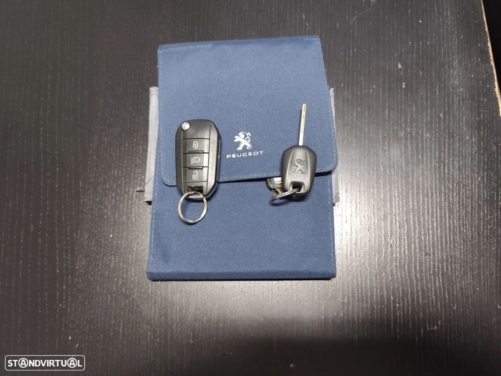 Peugeot 2008 1.6 BlueHDi Style - 58