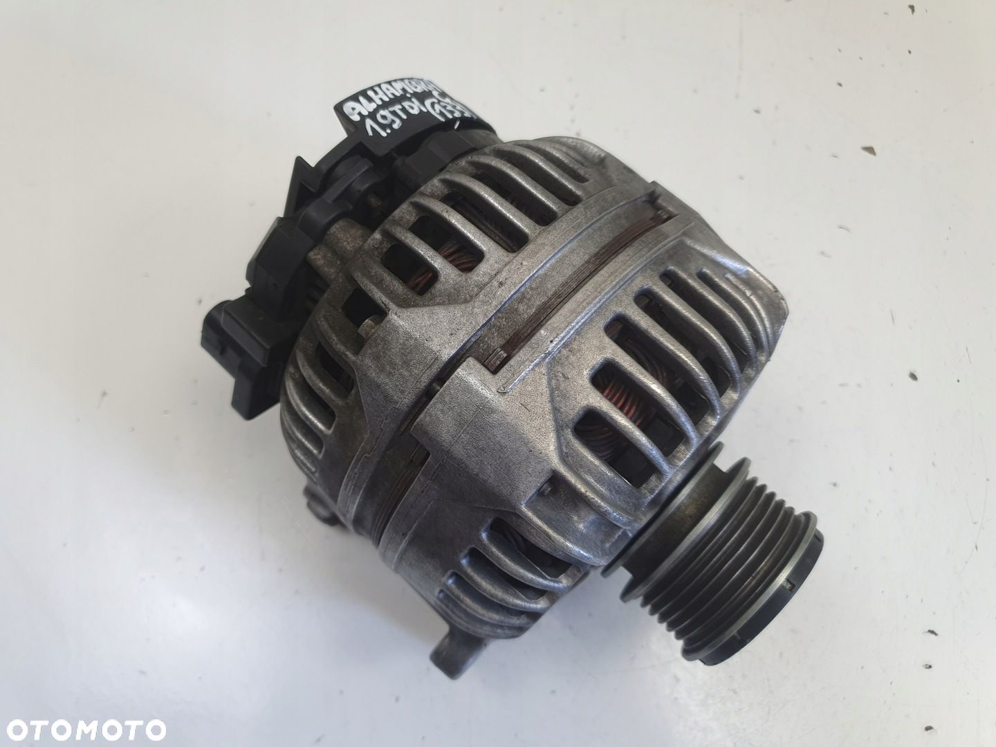 VW Sharan Alhambra Galaxy 1.9 TDI ALTERNATOR bosch 028903028E 120A - 1