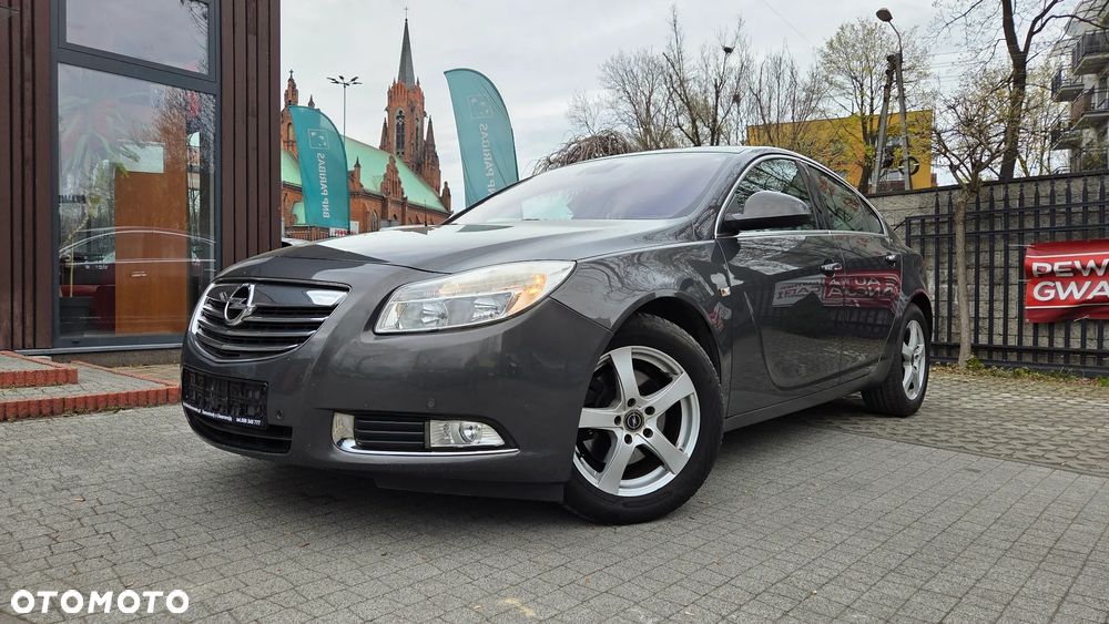 Opel Insignia 1.6 T Cosmo - 1
