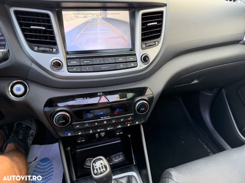 Hyundai Tucson blue 1.7 CRDi 2WD Intro Edition - 13