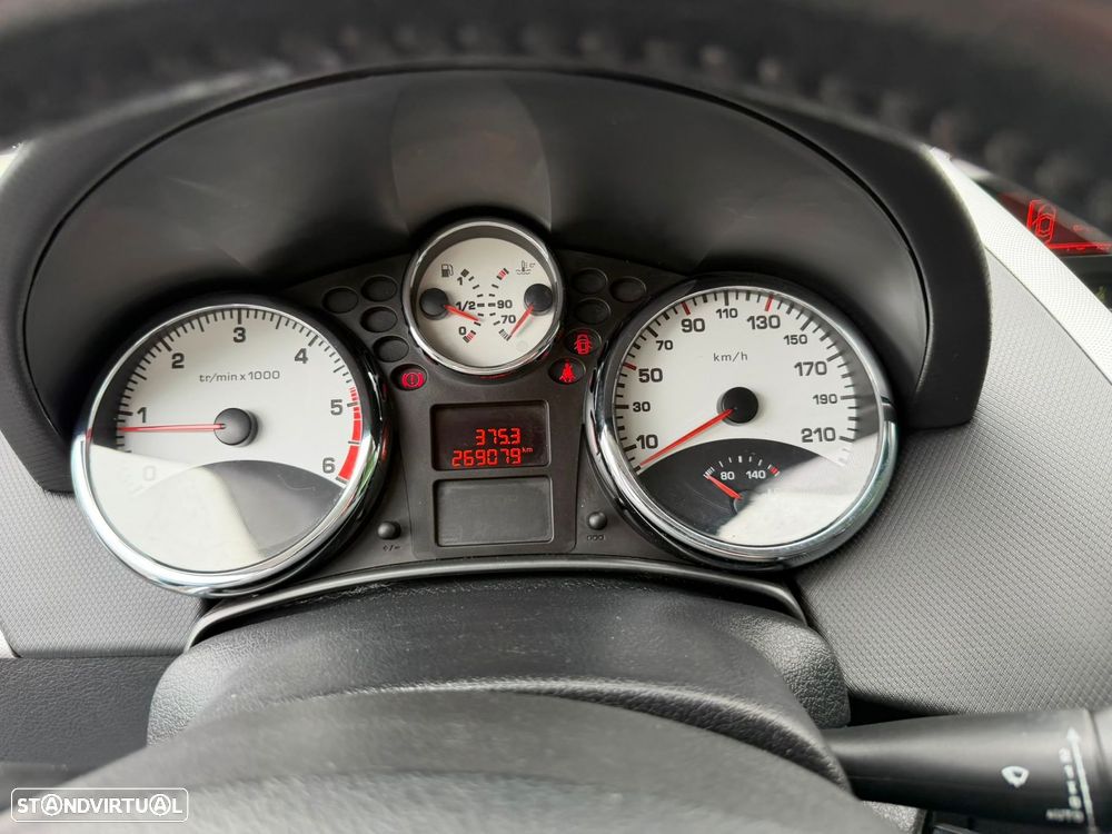 Peugeot 207 1.6 HDi Sport - 21