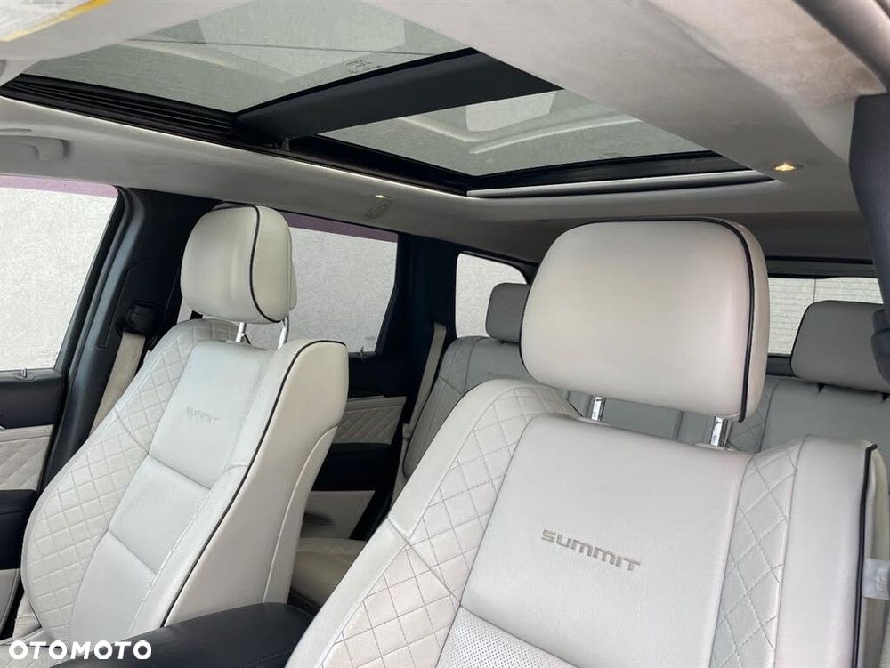 Jeep Grand Cherokee 5.7 V8 HEMI Summit - 11